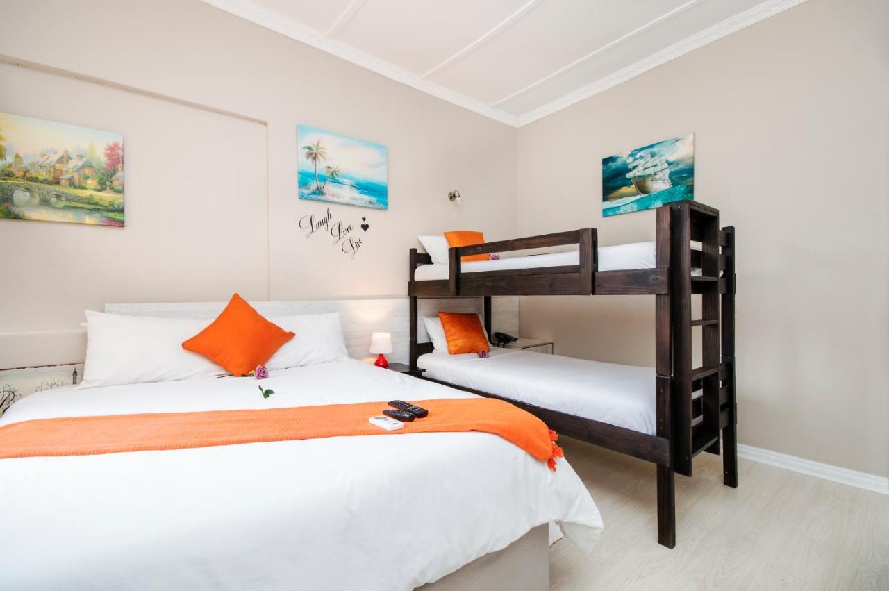 Newtondale Self Catering Hotell Port Elizabeth Exteriör bild